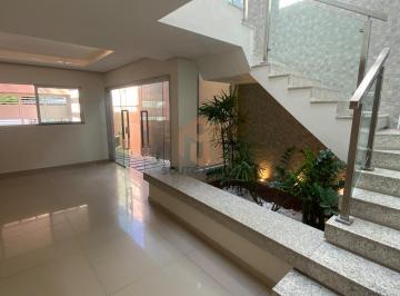 Casa · 200m² · 4 Quartos · 2 Vagas · Cod 606 - Casa à Venda / 200m2 / R$ 780 mil -  Recife