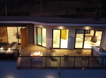 Casa · 985m² · 3 Quartos · O Refúgio Perfeito a venda em Santo Antônio do Pinhal