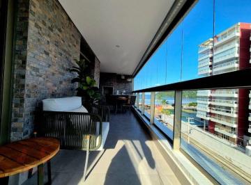 87d34f3d65385ee0c74f17fac90433cec49f0bdf · Apartamento com 3 dormitórios à venda, 112 m² por R$ 2.120.000,00 - Centro - Bertioga/SP