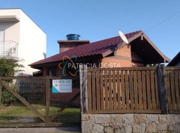 Casa · 90m² · 2 Quartos · Casa Térrea á Venda no Ambrósio-Garopaba/SC