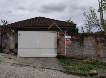 Casa · 60m² · 1 Quarto · 1 Vaga · Terreno com Casa Simples à Venda – Bairro Jarivatuba