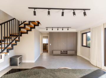 Apartamento de 2 quartos, Curitiba · Tudo novo, com vista, sol, e um clube disponível