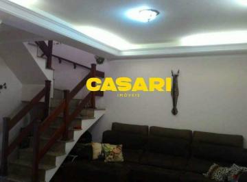 Casa · 273m² · 2 Quartos · 3 Vagas · Assobradada com 2 Suítes, Salão de Festas e Amplo Jardim – Venda ou Aluguel – Campestre, Santo André