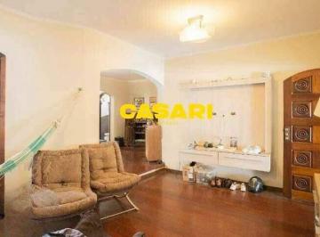 Casa · 260m² · 4 Quartos · 3 Vagas · Casa espaçosa com 3 vagas, 2 suítes e área gourmet à venda em São Bernardo do Campo