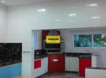 Casa · 450m² · 3 Quartos · 5 Vagas · Casa à venda com 3 suítes, piscina e lazer completo – excelente localização – 92