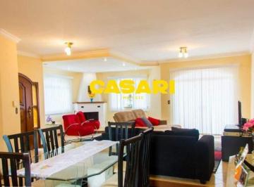 Casa · 407m² · 4 Quartos · 5 Vagas · Sobrado à Venda com 4 Dormitórios e 407 m² na Vila Cecília Maria