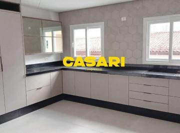 Casa · 250m² · 3 Quartos · 4 Vagas · Sobrado Novo com 3 Suítes à Venda no Nova Petrópolis – 250 m², Área Gourmet e 4 Vagas