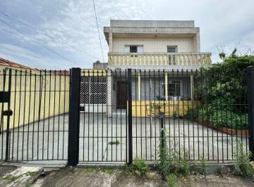Photo 1 · Sobrado com Edícula à Venda – 3 Dorms, 2 Vagas, Excelente Localização