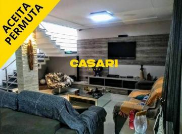 Casa · 268m² · 3 Quartos · 3 Vagas · Sobrado à venda com 3 dormitórios e 268 m² no Rudge Ramos