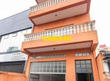 Casa · 200m² · 4 Quartos · 10 Vagas · Sobrado à Venda com 4 Dormitórios e 200 m² na Vila Valparaíso Santo andre/SP