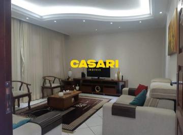 Casa · 200m² · 3 Quartos · 3 Vagas · Casa com 2 Residências no Jardim Ocara – 5 Dormitórios, Área Gourmet e 4 Vagas – Santo André