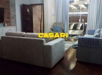 Casa · 200m² · 3 Quartos · 2 Vagas · Sobrado com 3 Dormitórios e Escritório à Venda – Ótimo Acabamento