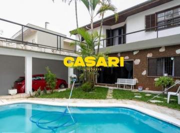 Casa · 285m² · 4 Quartos · 3 Vagas · Sobrado com 4 Dormitórios, Suíte com Hidro e Piscina à Venda – 285 m² – Planalto – São Bernardo do C
