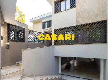 Casa · 250m² · 3 Quartos · 5 Vagas · Sobrado Espaçoso com 3 Suítes Mobiliadas à Venda em Nova Petrópolis – 250 m² e 5 Vagas Cobertas