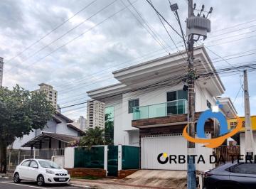 Foto 01 · Imperdível Casa à Venda no Centro de Balneário Camboriú-SC: 4 Quartos, 4 Suítes, 3 Closet, 6 Banheir