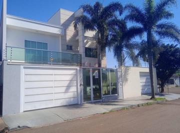 Casa · 166m² · 3 Quartos · 4 Vagas · VENDA | Sobrado, com 3 dormitórios em VILA VITORIA, MANDAGUARI