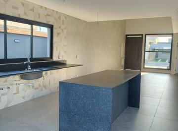 Casa de 3 quartos, São José dos Campos · Casa Térrea, 3 Dormitórios (2 suítes), 2 Vagas, Vereda dos Campos, Sjc.