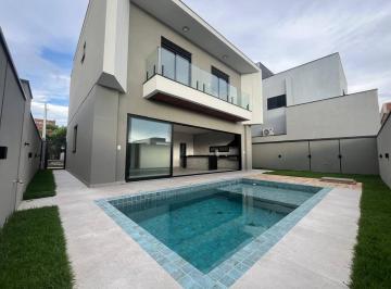 Casa de 3 quartos, São José dos Campos · Casa Sobrado,3 dormitórios (3 suítes), piscina aquecida, 2 vagas, Aruanã, Sjc.
