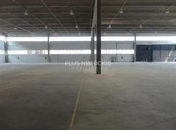 galpao-eden-sorocaba-cod-2196001708346877389gbsyc.jpg · Galpão de Alto Padrão no Éden, Sorocaba - Locação por R$85.000,00!