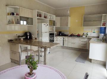 casa-de-condominio-com-4-dorms-zona-industrial-sorocaba-r-1-1-mi-cod-2176461708349825871tz.jpg · Casa de Condomínio com 4 Dormitórios, Suíte com Hidro e Área Gourmet em Sorocaba - Conforto e Lazer 
