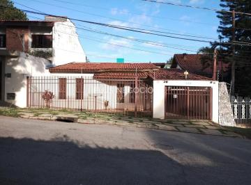 imagem-do-whatsapp-de-2025-01-20-a-s-17-57-18_4c1f06251737408001631.jpg · Casa à Venda no Jardim Refúgio, Sorocaba: 2 Dormitórios e 208m² de Área Útil  Conforto, Tradição e Q