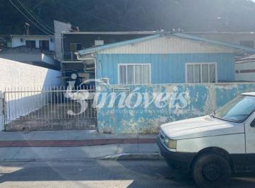 Casa · 162m² · 6 Quartos · Casa a venda - 2 casas e 2 kitinets em um mesmo terreno no Bairro Fazenda em Itajaí - SC.