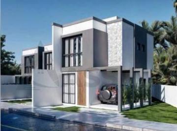 Casa · 83m² · Casa com 2 suítes no Centro de Guabiruba.