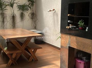 Casa · 134m² · 3 Quartos · 2 Vagas · Imóvel Moderno com Quintal Verde e Ambientes Semi-Mobiliados