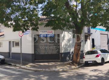Casa · 200m² · 3 Quartos · 2 Vagas · Casa residencial de esquina com 200m2 de área construída