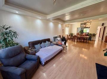 b6b31276832d7d0597ff3d1bbd0cf6c5ffca4d6f · Casa com 4 Quartos à Venda em Piratininga