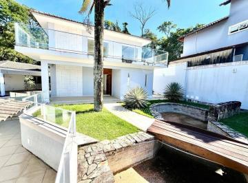 c9d9a9642ec6458869c88d533c6b161c3d1d6a0a · Casa De 4 Quartos Dentro De Condôminio