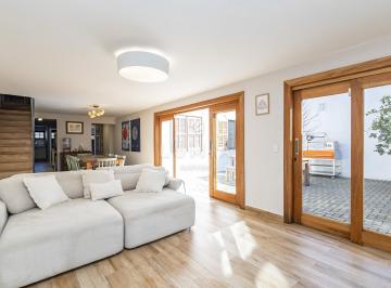 Casa · 211m² · 3 Quartos · 2 Vagas · Casa 3 quartos à venda no Seminário Curitiba/PR