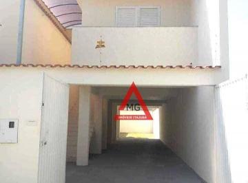 ce47d9a1a64f946d6a69f61a2997f70fa279e3f5 · Sobrado com 3 quartos e ampla garagem para 4 carros, no bairro Santa Rosa em Itajubá/MG