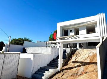 Casa · 176m² · 3 Quartos · 2 Vagas · BELISSIMA CASA DE ALTO PADRAO COM 1 SUÍTE + 2 DEMI NO BAIRRO GUARANI