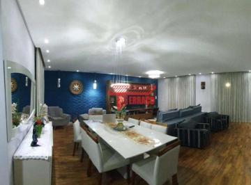 526389bbab387d2471bc44518fa6c791907ec7e5 · Centro