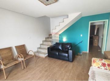 Casa · 250m² · 1 Vaga · Sobrado Moderno e Sofisticado - Vista Livre e Acabamento Premium!