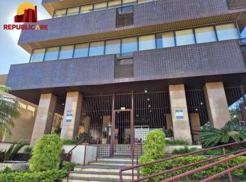 Comercial · 175m² · 7 Quartos · 2 Vagas · Sala com 6 divisórias e 2 vagas