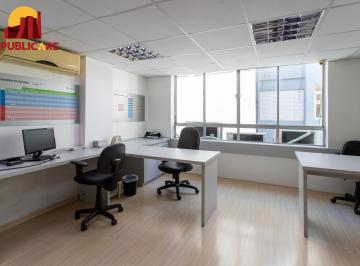 Comercial · 69m² · 6 Quartos · Andar inteiro mobiliado com 215 m² para até 60 pessoas
