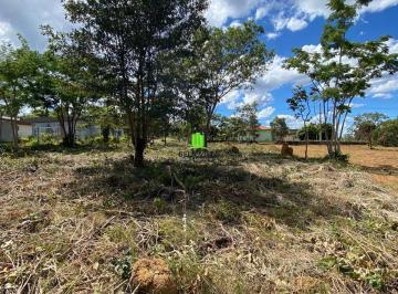 8000_i52S8iQ51Tj_8000687fe729f15b7_mFiNzZhZWMyMThl_o_wm.jpg · Lote Plano de 1.000m² à Venda - Excelente Localiza