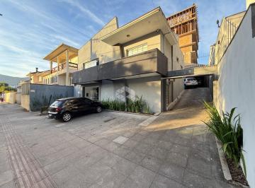 704120_iE945X583e_704120687fe9463c337.jpg · CASA 4 QUARTOS 1 SUÍTE 5 VAGAS AMPLO LIVING E CHURRASQUEIRA NO BAIRRO JOÃO PAULO FLORIANÓPOLIS