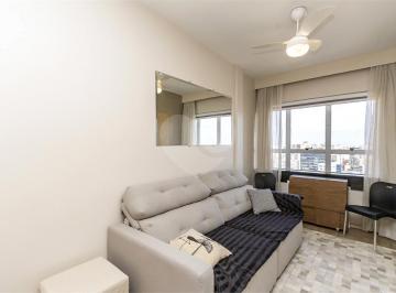 Apartamento de 2 quartos, Curitiba · Apartamento Centro 2 Dormitórios Mobiliado Face Norte