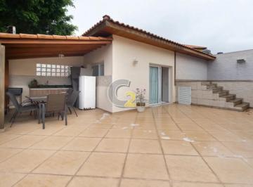 Casa · 210m² · 4 Quartos · 2 Vagas · Casa a venda no Parque São Domingos com 4 quartos, sendo 2 suítes e 2 vagas