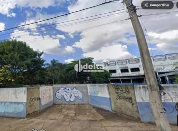 Comercial · 4884m² · Área disponível para venda no bairro Osvaldo Rezende em Uberlândia-MG
