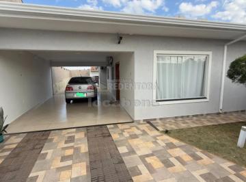 Casa · 210m² · 3 Quartos · 3 Vagas · Excelente casa à VENDA