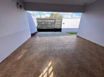 Casa · 132m² · 3 Quartos · 4 Vagas · Casa Padrão em Araraquara