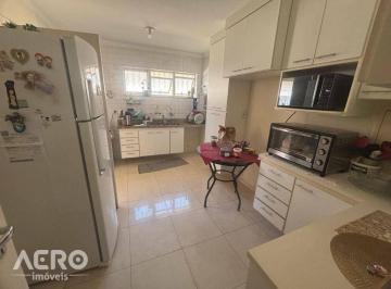 9e441ad0feff3ffb11d6072437dfa62f708620a7 · Casa Centreville Térrea, 4 dormitórios