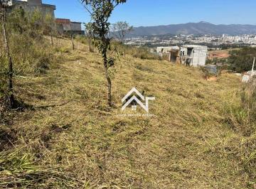 dc75722fa99cf0e4381ba11ddb3531005311dbd0 · Terreno em aclive a venda no Bairro Belvedere em Atibaia