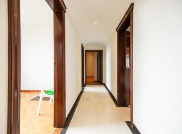 IMG_20250804_185341_000.jpeg · Versátil apartamento tipo para venda em Santa Cecília com 3 quartos, sendo 1 suíte, 268m² - remaxfro