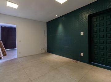 IMG_20260621_001542_000.jpeg · Versátil casa para venda em Moema com 3 quartos, sendo 1 suíte, 190m² - remaxfront#CVT77