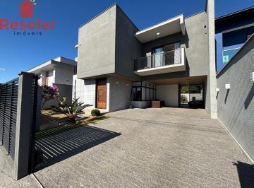 Casa · 216m² · 3 Quartos · 2 Vagas · Casa Alto Padrão com 03 quartos sendo 01 suíte e piscina á venda no bairro Água Branca em São Franci